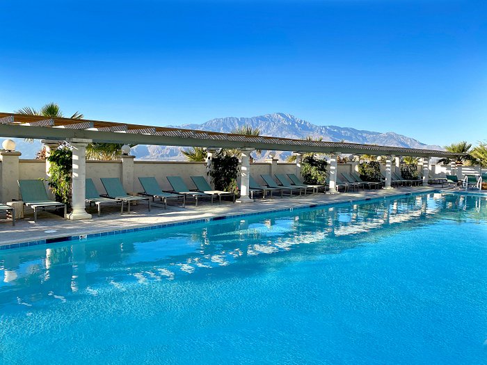 ‘Hot Springs’ Guide to Desert Hot Water Springs in Palm Springs